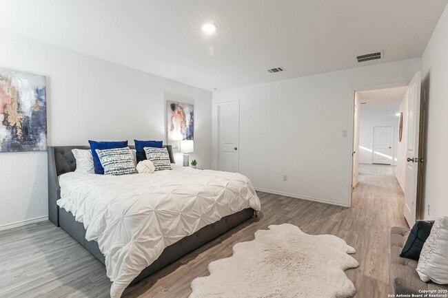 Building Photo - 5935 Texas Spur