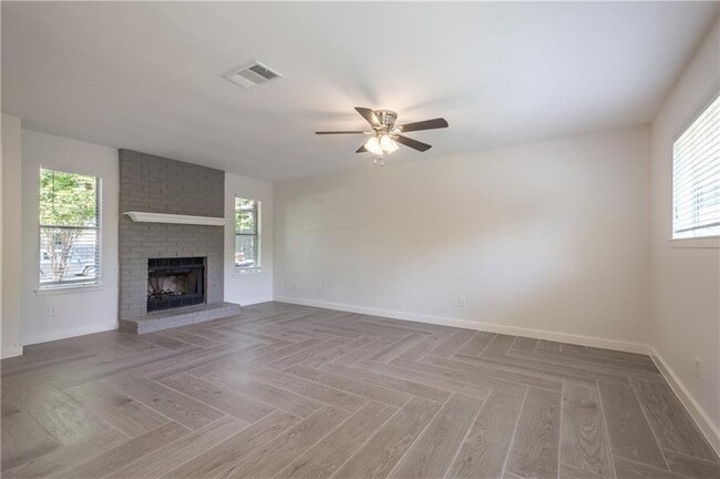 Building Photo - 2311 Singletree Ave