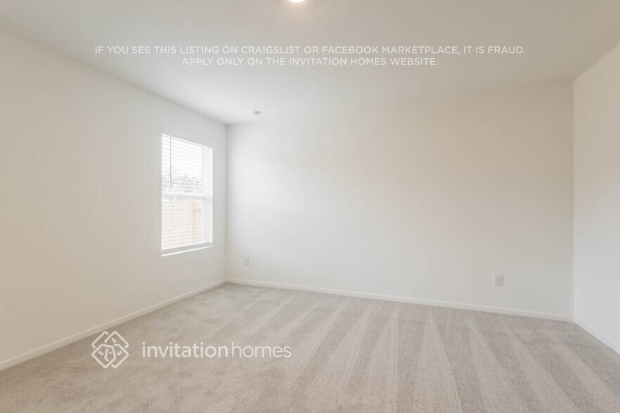 Building Photo - 15290 Abella Dr