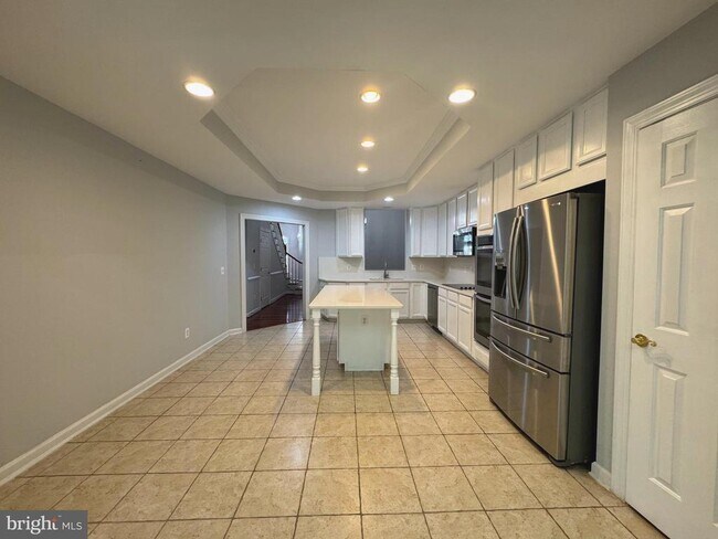 Building Photo - 15028 Gaffney Cir