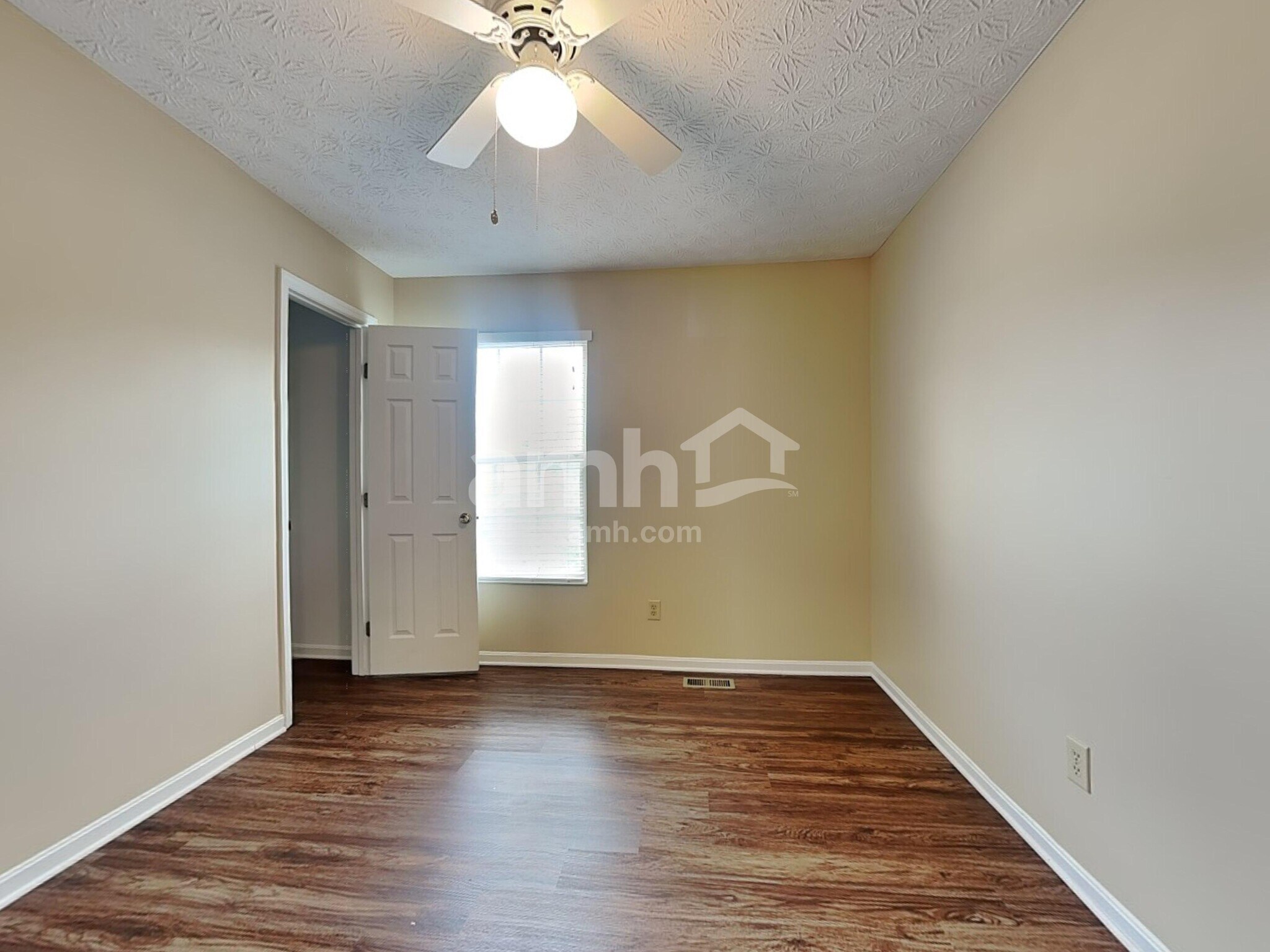 Building Photo - 531 Sherman Dr