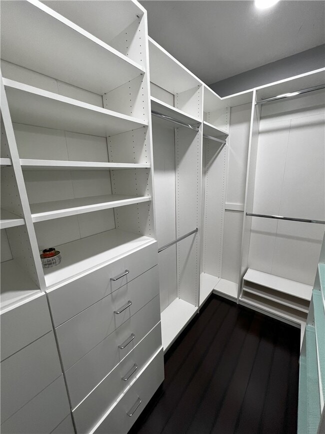 Building Photo - 135 Sparrow
