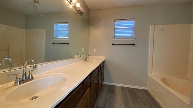 Building Photo - 1109 Falconcrest Ct