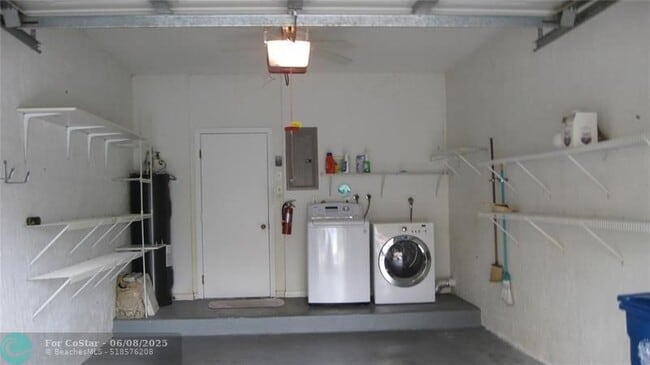 Building Photo - 1348 Veracruz Ln