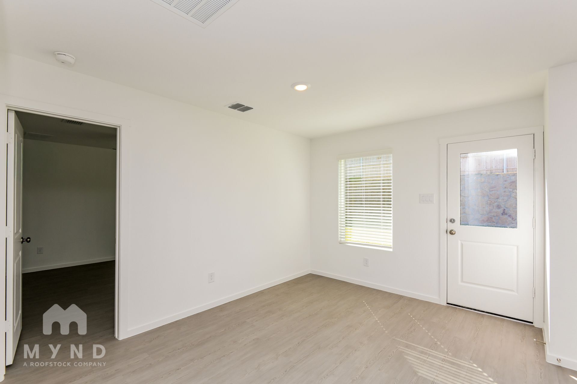 Building Photo - 2708 Ctr Crk Ln