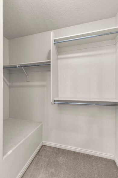Building Photo - 4054 E Mohican Dr