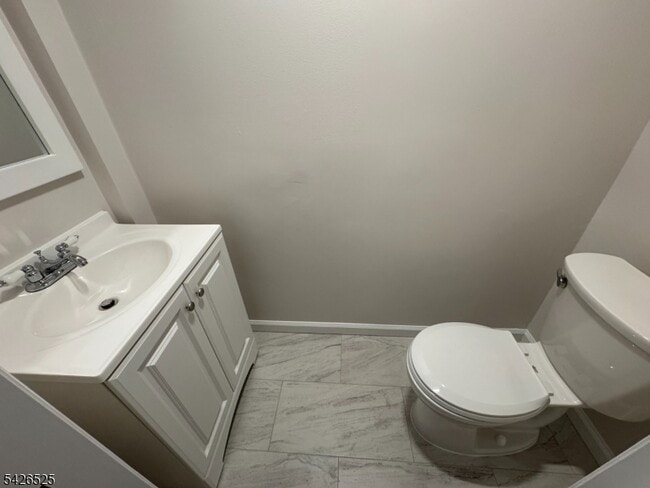 Building Photo - 87 Fairview Ave