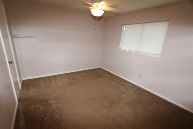 Building Photo - 6907 Dartford Ct