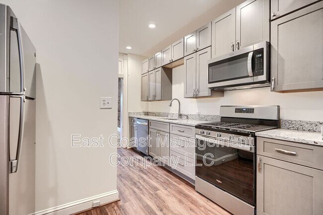 Building Photo - 2417 Maryland Ave