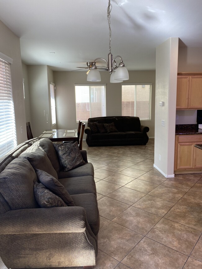 Building Photo - 5090 Silent Valley Ct