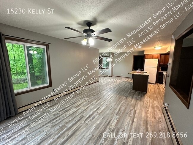 Building Photo - 15230 Kelly St