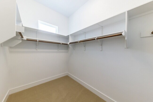 Building Photo - 3108 E 51st St