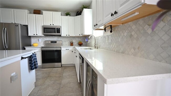 Building Photo - 10509 Carloway Hills Dr