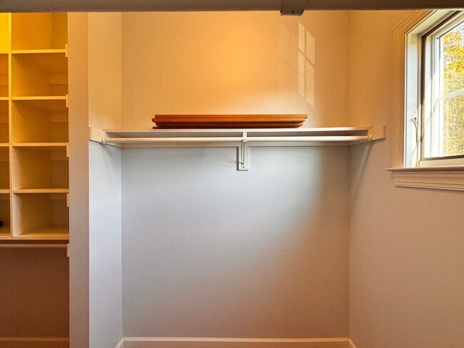 Building Photo - Private Farm Home in North Garden - Enjoy ...