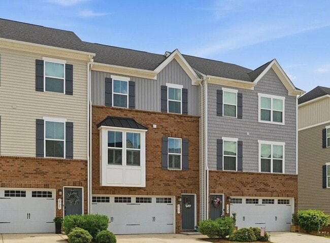 Building Photo - Exclusively Offered by Muse Realty Rentals, LLC