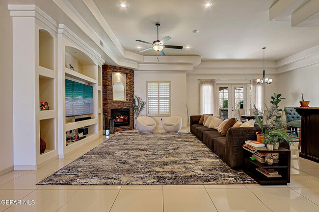 Building Photo - 13452 Emerald Falls Dr