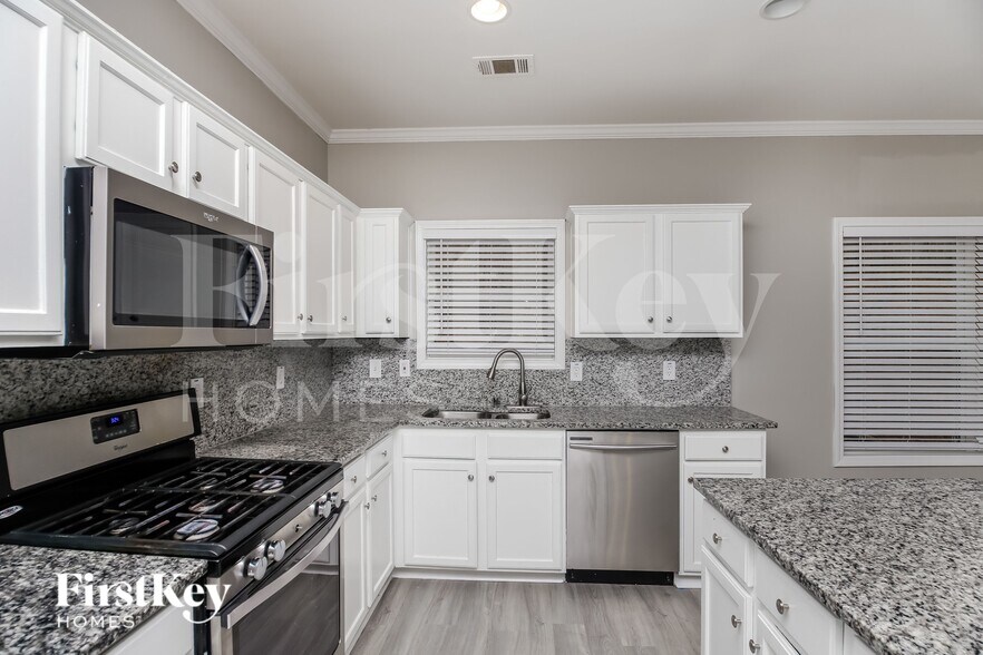Building Photo - 71 Gardenia Ln