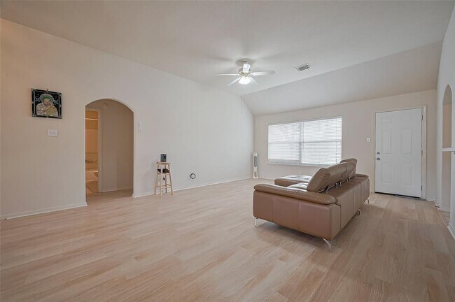 Building Photo - 4811 Tracemeadow Dr