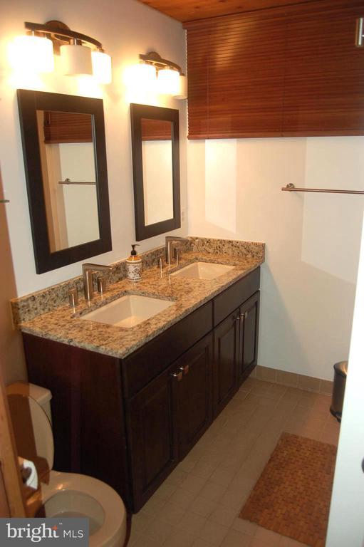 Building Photo - 9728 Swift Creek Ct