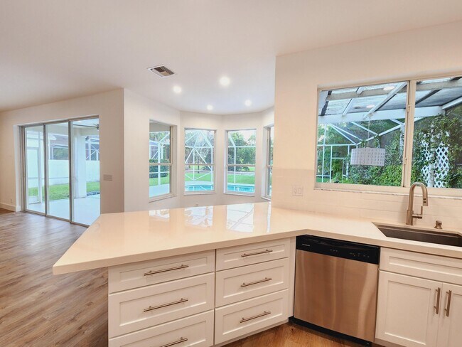 Building Photo - 15188 Oak Chase Ct