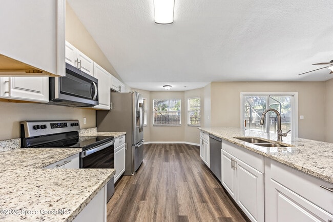 Building Photo - 6080 Chapman St