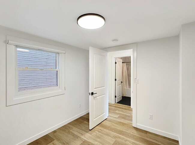 Building Photo - 1516 N 7th St