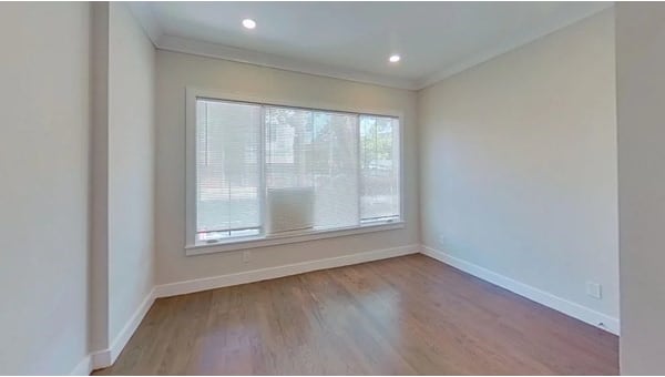 Building Photo - 132 Chelsea St