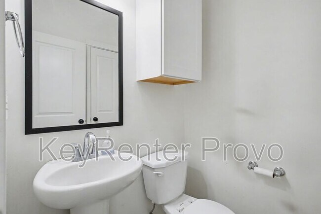 Building Photo - 4152 E Bonne Vista Dr