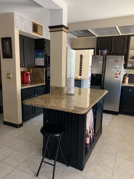 Building Photo - 5320 Northridge Dr