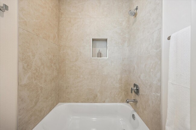 Building Photo - 5903 Urban Pnes St