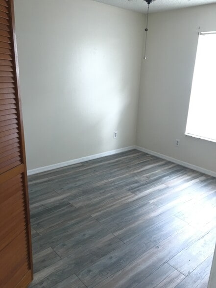 Building Photo - 1000 Pope St NW