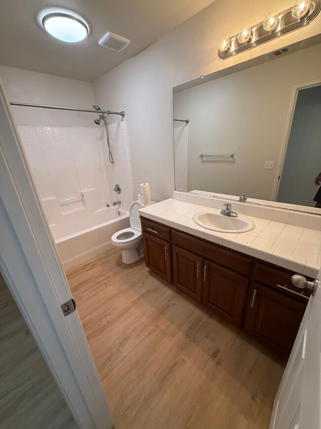 Building Photo - 1394 W Bella Oaks Way