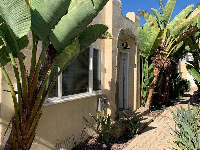 Building Photo - Perfect 1BD/1BA North Park Apartment w/ Private Patio & Garage! Only $1,995/month!