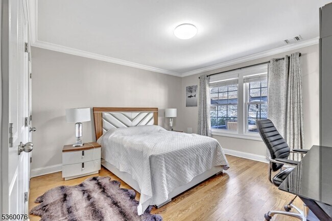 Building Photo - 46 Cortlandt St