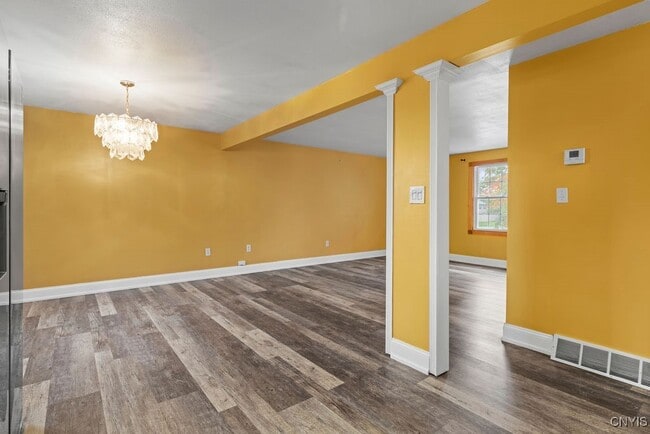 Building Photo - 3059 Hayfield Ln