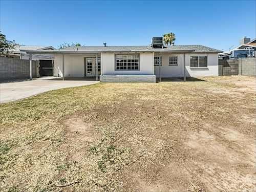 Building Photo - 3843 W Bloomfield Rd