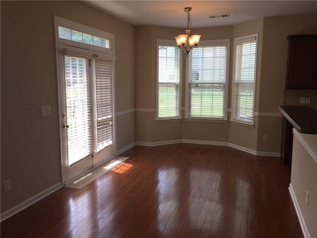 Building Photo - 3338 Castleberry Village Cir