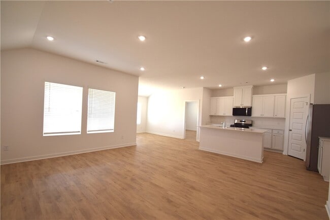 Building Photo - 544 Colorado St