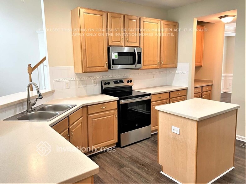 Building Photo - 212 Alnwick Ln