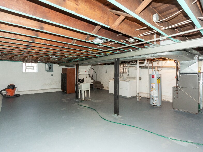 Building Photo - 6109 Adkins Ave