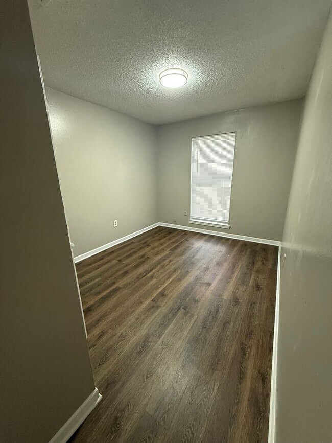 Building Photo - 8155 Starwood Ct