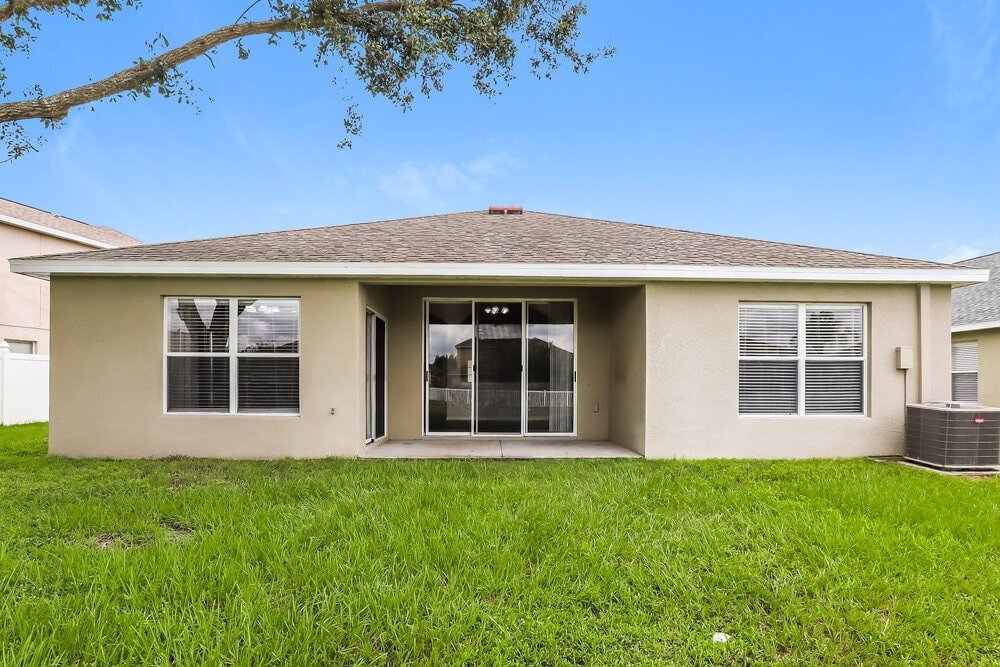 Building Photo - 6915 Runner Oak Dr