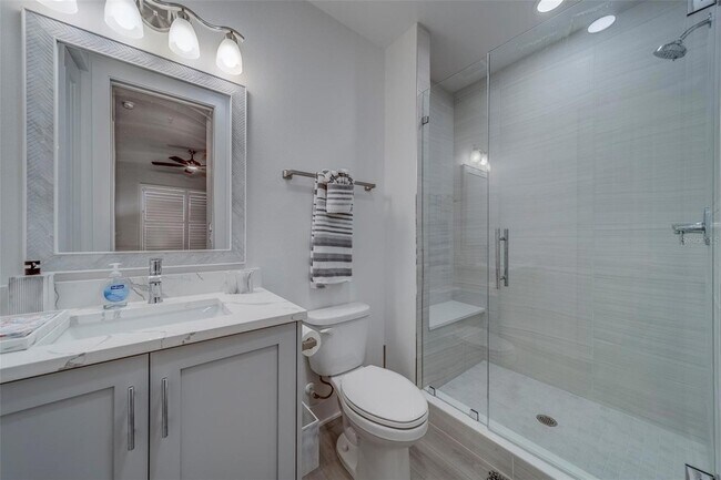 Building Photo - 400 150th Ave