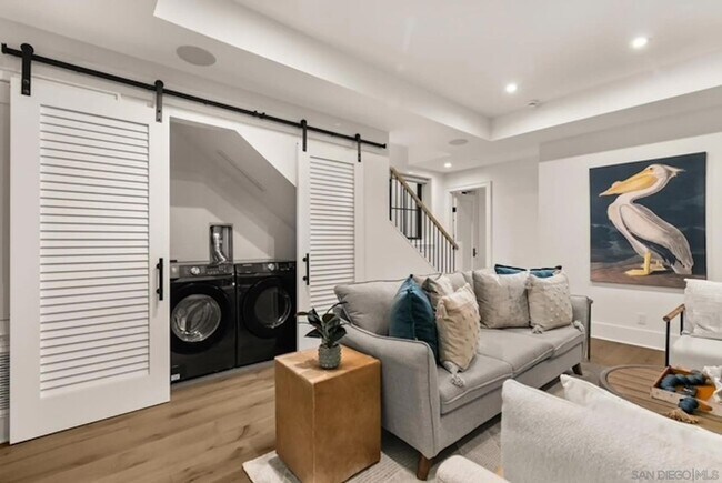 Building Photo - 715 F Ave