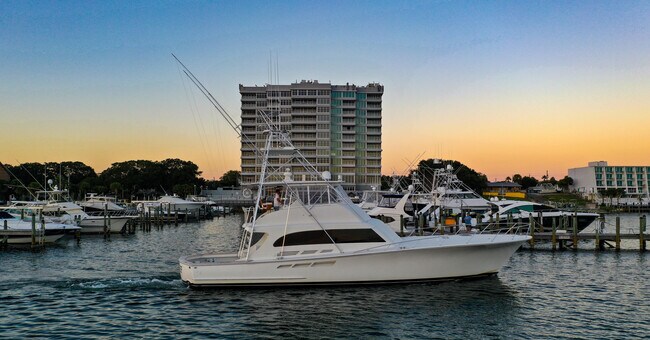 Building Photo - 320 Harbor Blvd