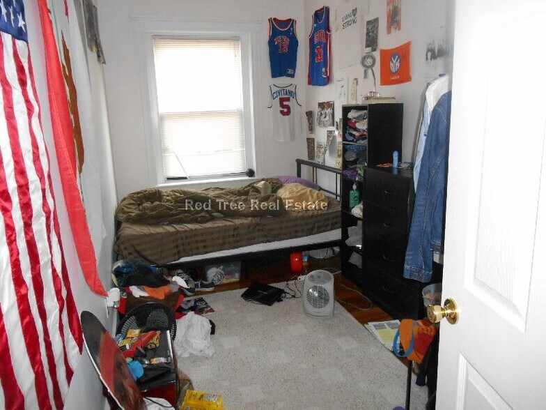 Building Photo - 21 Saint Lukes Rd