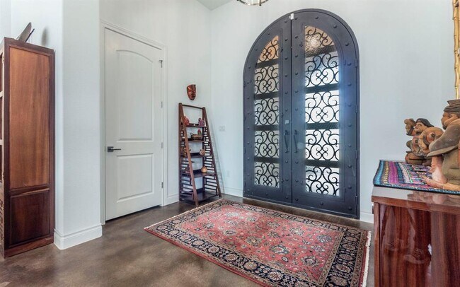 Building Photo - 163 Honey Locust Ct