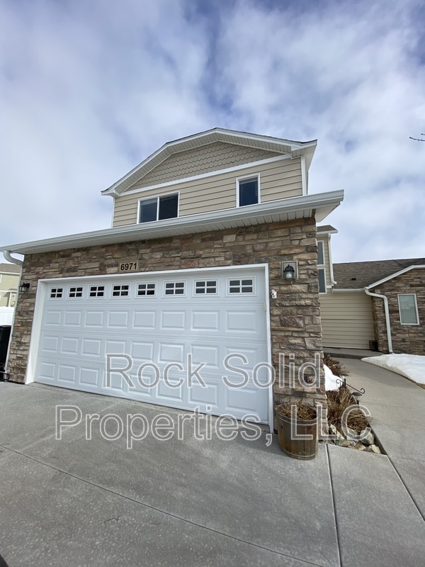 Building Photo - 6971 Boot Strap Ct