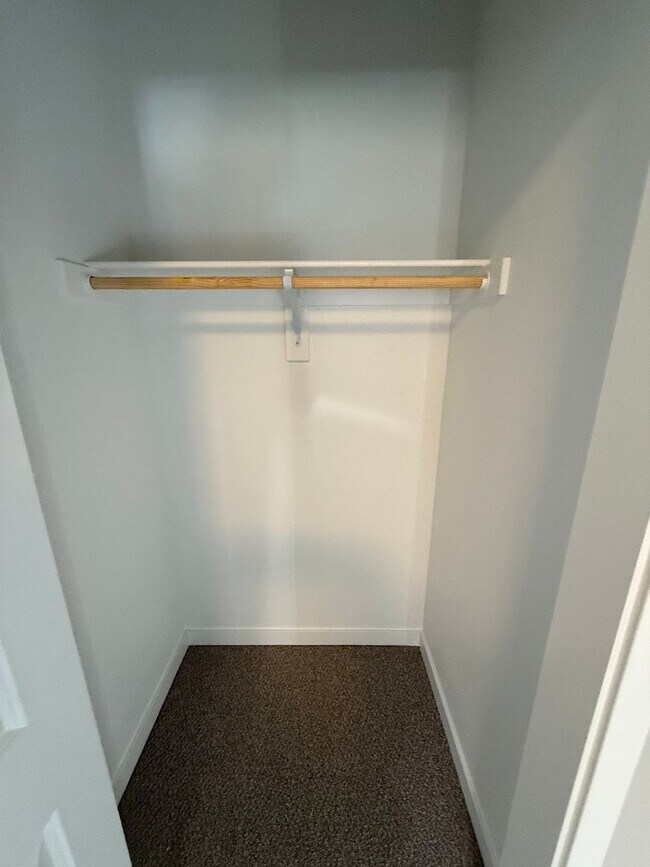 Building Photo - 1330-1334 SW 8th Ave Triplex/crema102-626