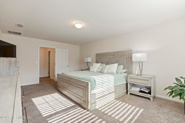 Building Photo - 2411 Oak Stream Dr